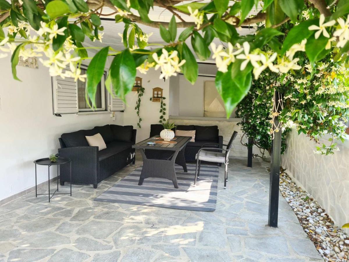 Mom'S Seaside Home Karianí Εξωτερικό φωτογραφία